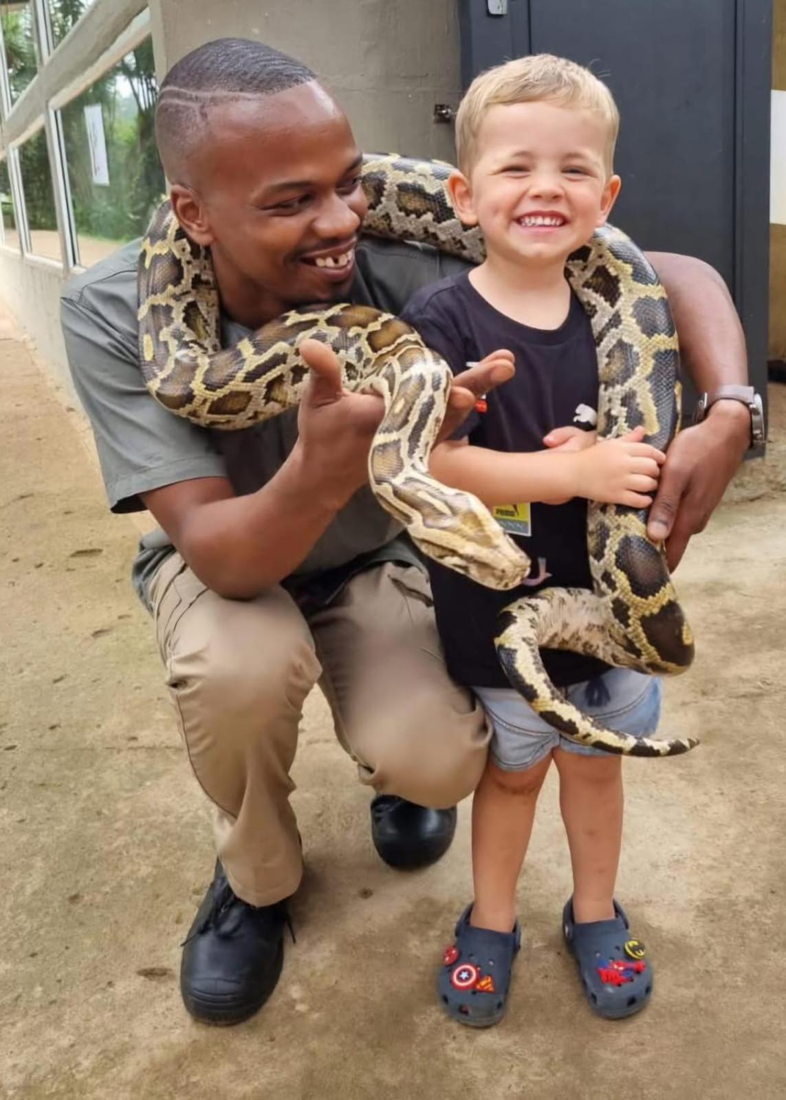 Villa Phezulu Safari Park Botha's Hill Exterior foto