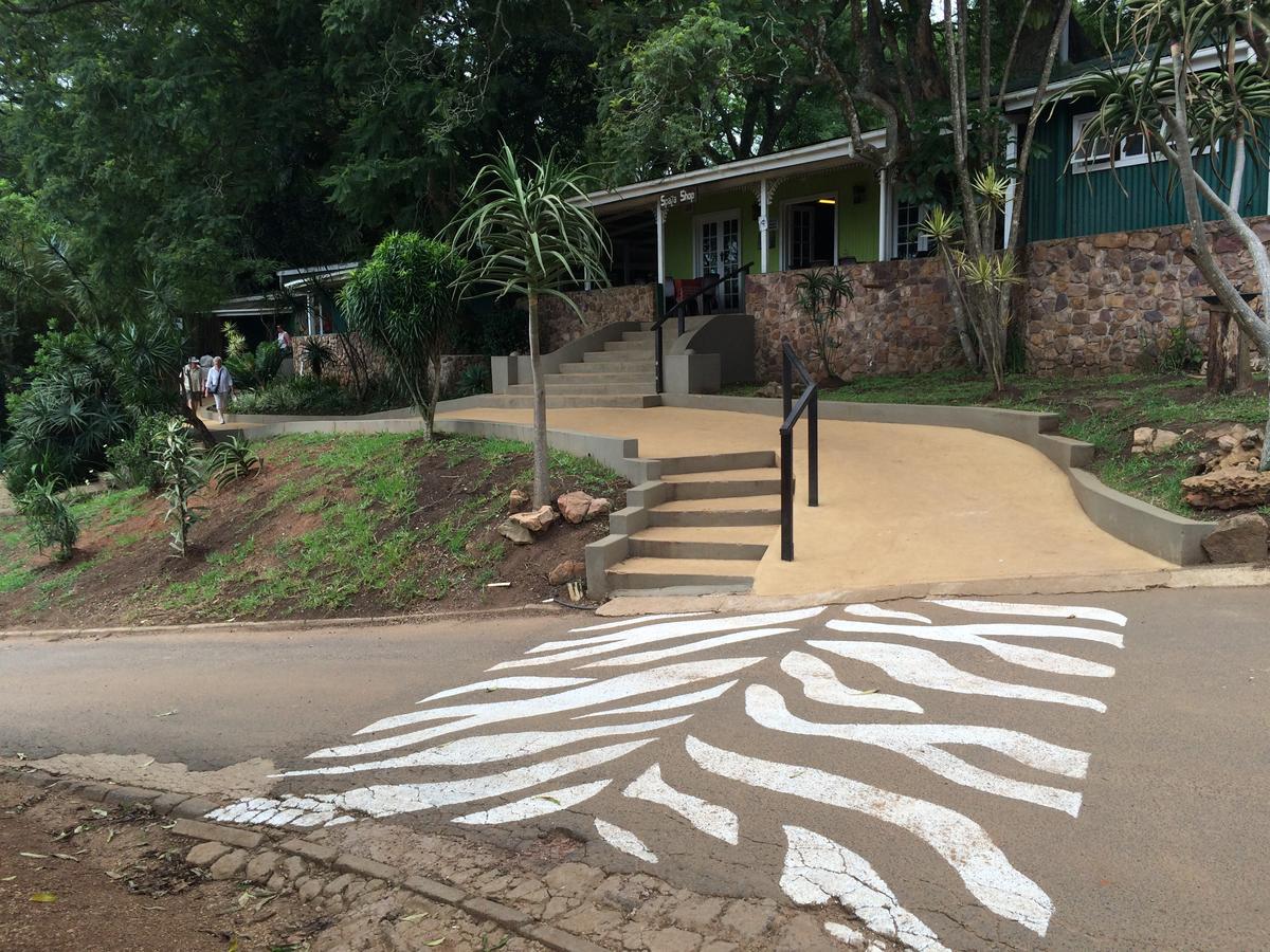 Villa Phezulu Safari Park Botha's Hill Exterior foto